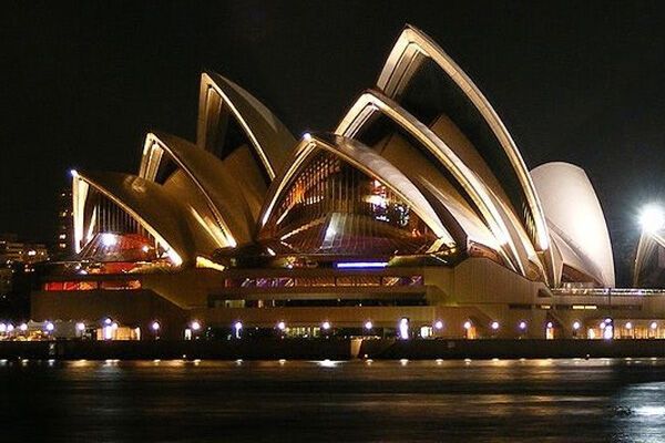 Оперный театр в Сиднее - архитектурный шедевр! ФОТО