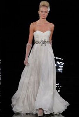 Зимові весільні сукні-2011. ФОТО