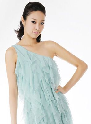 Болеем за наших! 40 самых красивых девушек Земли. ФОТО