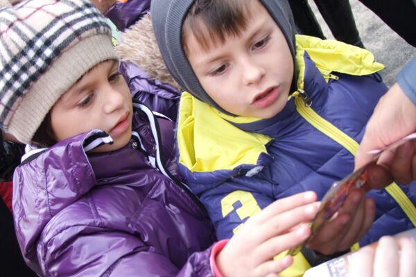 "Обозреватель" подарил детям-сиротам чудеса Китая. ФОТО