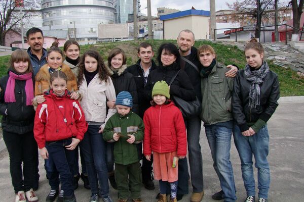 "Обозреватель" подарил детям-сиротам чудеса Китая. ФОТО