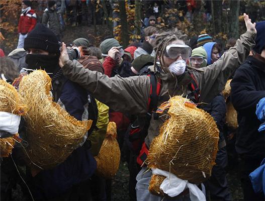 Как активисты Гринпис боролись против ввоза ядерных отходов 