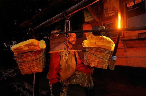 Індонезія - вулкан "Кава Иджен"