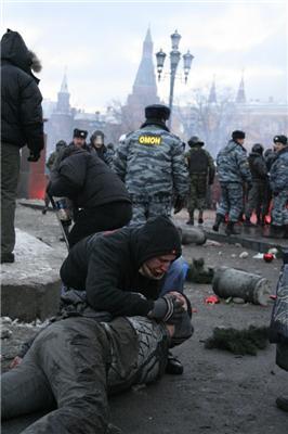 Массовая драка в Москве: фанаты против кавказцев. ФОТО