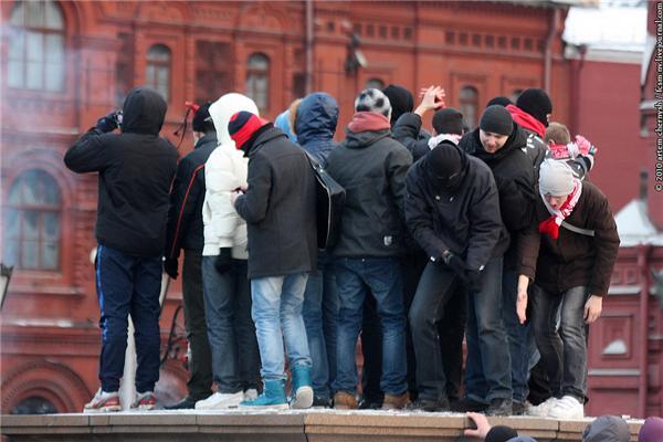 Побоїще в Москві. Неофіційно ФОТО (97!)