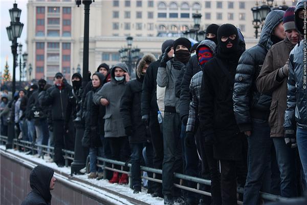 Побоїще в Москві. Неофіційно ФОТО (97!)