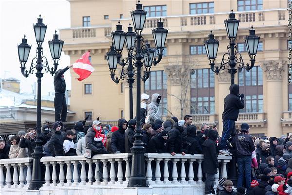 Побоїще в Москві. Неофіційно ФОТО (97!)