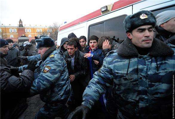 Побоїще в Москві. Неофіційно ФОТО (97!)