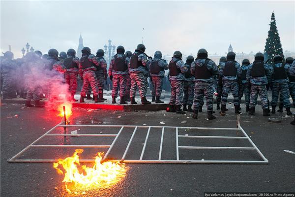 Побоїще в Москві. Неофіційно ФОТО (97!)