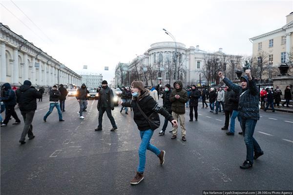 Побоїще в Москві. Неофіційно ФОТО (97!)