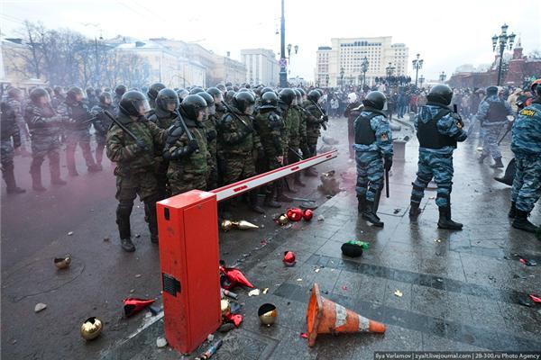 Побоїще в Москві. Неофіційно ФОТО (97!)