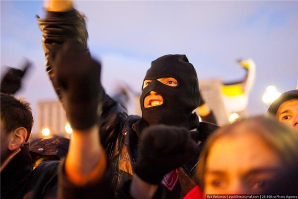 Побоїще в Москві. Неофіційно ФОТО (97!)