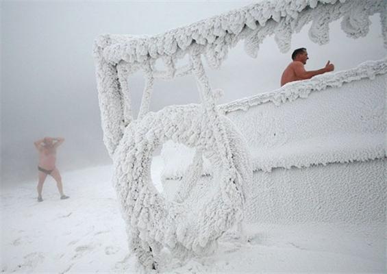 Російські купаються при -36 градусів за Цельсієм