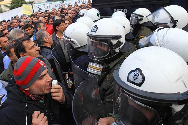 Картина дня 14 грудня у фотографіях