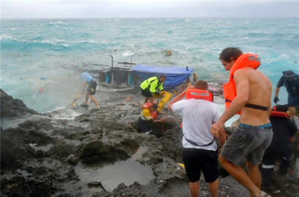 Під час аварії корабля загинули біженці