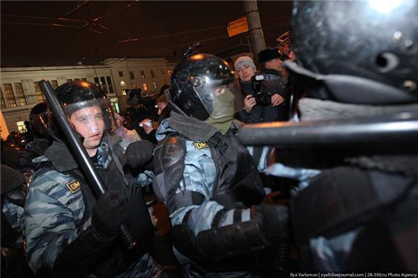 Северных соседей Украины накрыла волна насилия. ФОТО, ВИДЕО