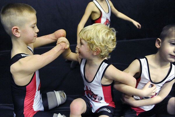 Без рук, без ног, но с огромным сердцем. Поражающие ФОТО