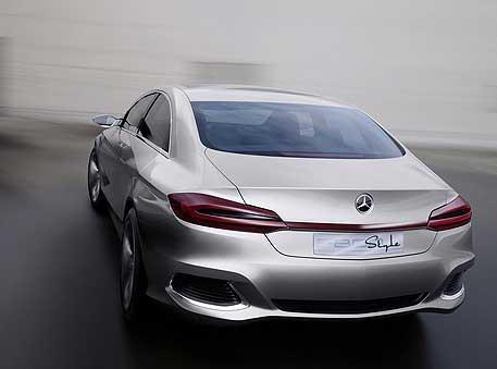 Концепт Mercedes F800 Style приедет в Женеву