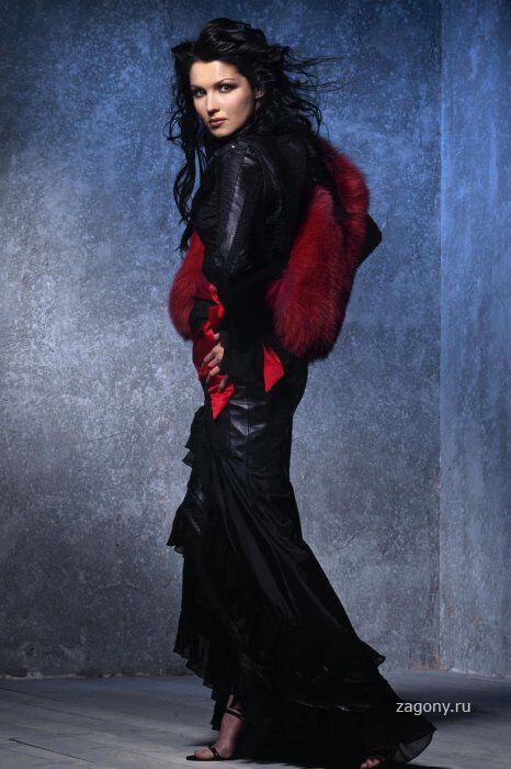 Известная оперная певица Анна Нетребко в новой фотосессии