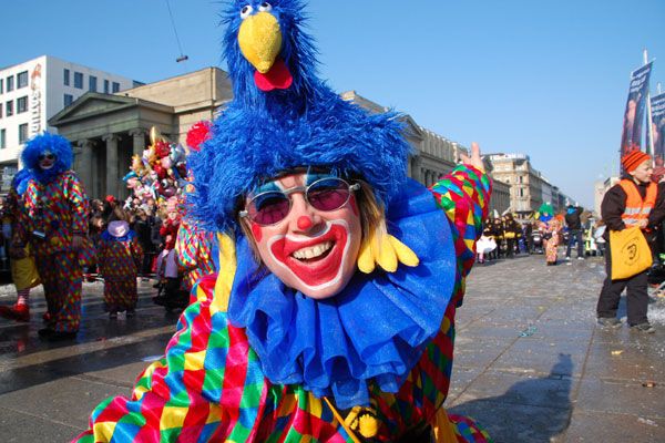 Германию захлестнула волна карнавалов(фото)