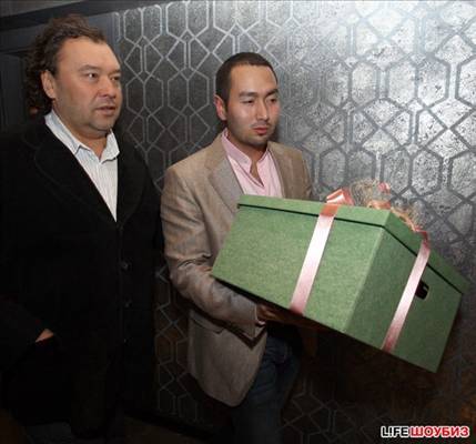 "Татушка" Юля Волкова отпраздновала 25-летие