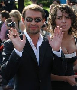 Избив беременную жену, Машков чуть не потерял дочь