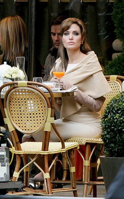 Анджелина Джоли на съемках «Туриста»