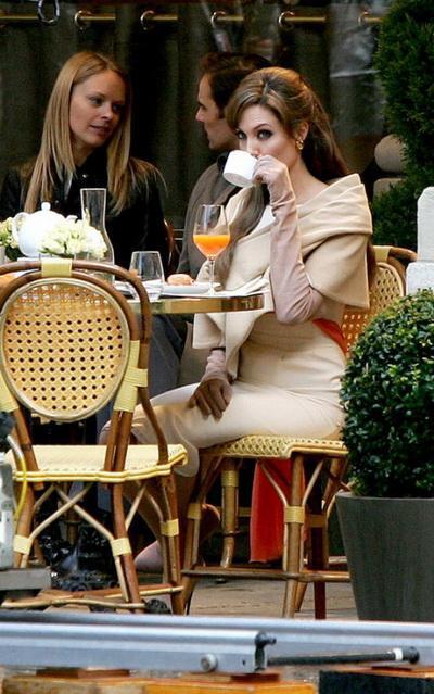 Анджелина Джоли на съемках «Туриста»