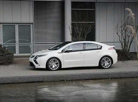 Папарацци рассекретили Opel Ampera