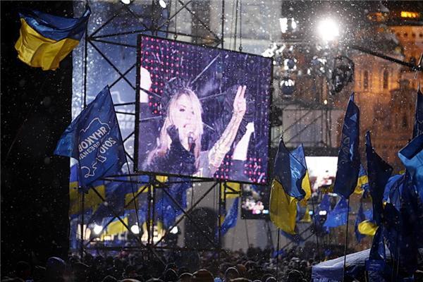 Від церковних гімнів Тимошенко на концерт до Януковича (ФОТО)