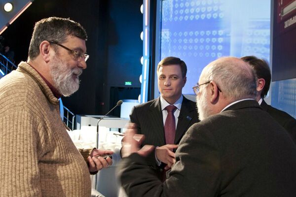 Війна мов у Шустера. ФОТО