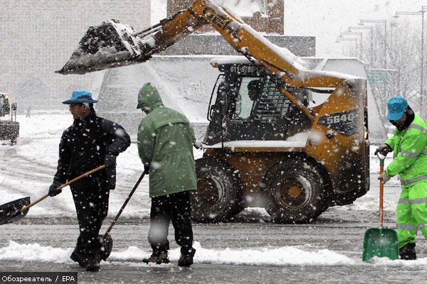 Южную Корею продолжает засыпать снегом. ФОТО