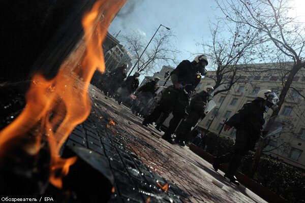 Демонстрации в Афинах вышли из под контроля. ФОТО