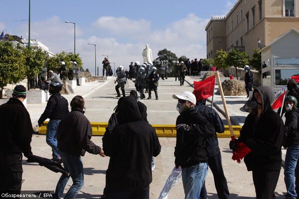 Демонстрации в Афинах вышли из под контроля. ФОТО