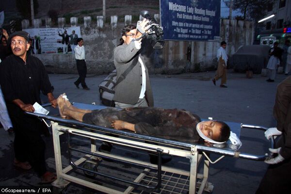 У Пешаварі прогримів черговий вибух. Є жертви. ФОТО