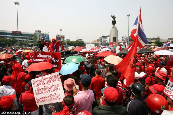 У Таїланді почалися масові акції протесту опозиції. ФОТО