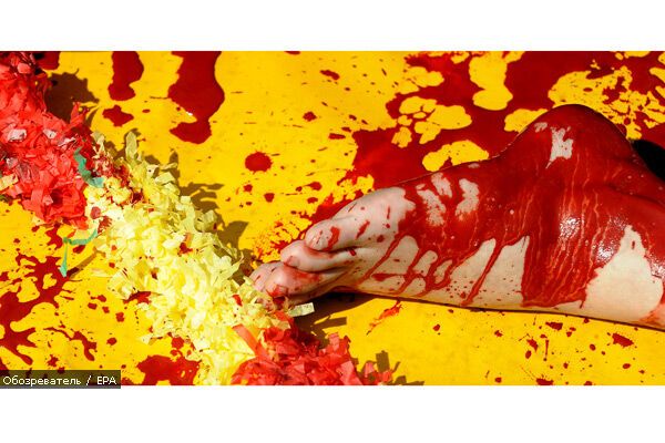 Нагишом проти кориди