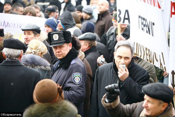 Київським студентам Табачник не заважає. ФОТО