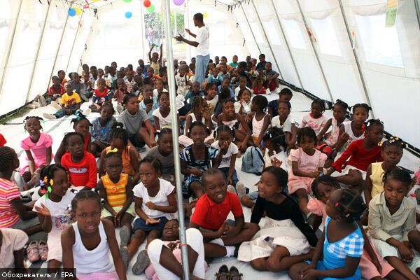 Життя після катастрофи. Кращі фото з Гаїті