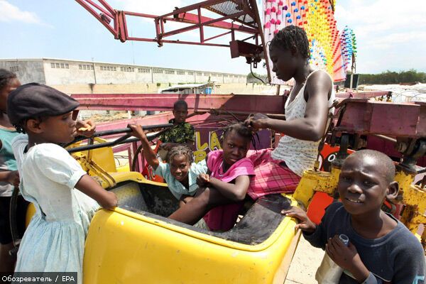 Життя після катастрофи. Кращі фото з Гаїті