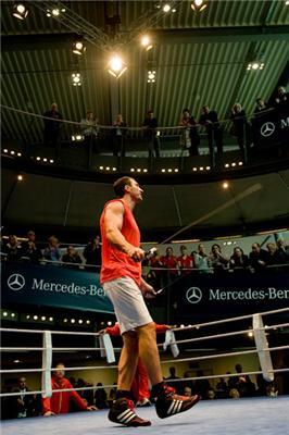 Как Кличко будет "убивать" Чемберса (фото) 