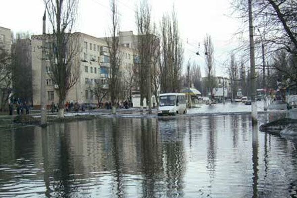 Кременчук йде під воду. ФОТО