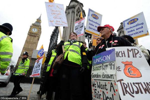 Британцы митингуют в ожидании бюджета