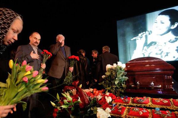 У Москві поховали Валентину Толкунову. ФОТО