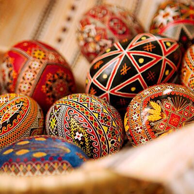 Рисуйте на пасхальных писанках сосну - будете здоровы! ФОТО