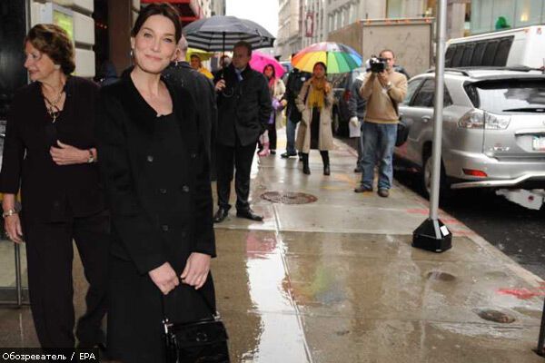 Николя Саркози и Карла Бруни прилетели в США. ФОТО