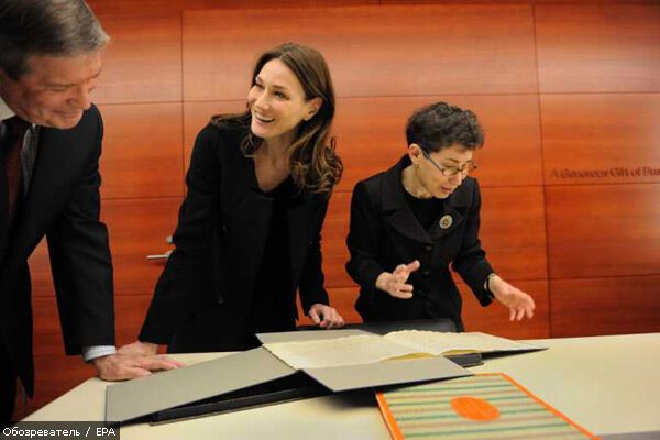 Николя Саркози и Карла Бруни прилетели в США. ФОТО