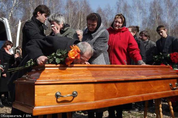 В Москве начали хоронить жертв терактов. ФОТО