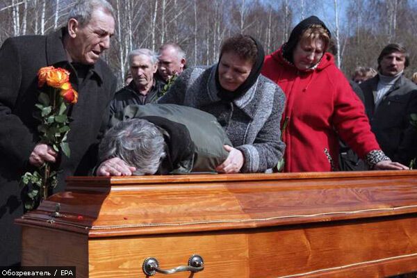 В Москве начали хоронить жертв терактов. ФОТО