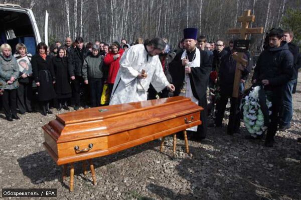 В Москве начали хоронить жертв терактов. ФОТО
